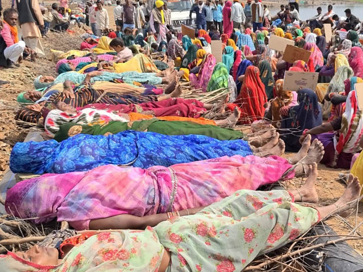 केन-बेतवा लिंक परियोजना के विरोध में आदिवासियों का 'चिता आंदोलन', अभी भी जारी।