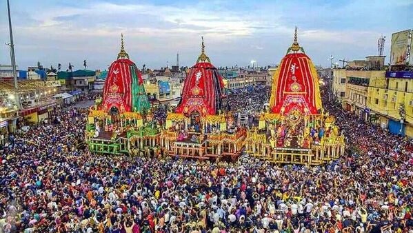 विश्व प्रसिद्ध पुरी रथयात्रा आज, आस्था के महासागर में उमड़ा जनसैलाब
